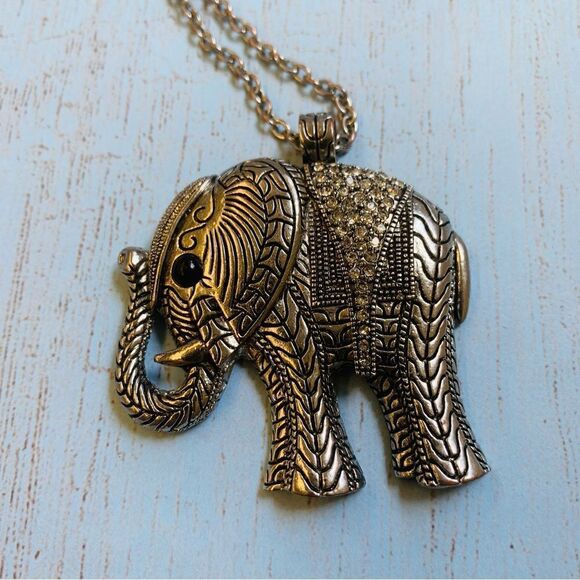 ZAD Silver Long Elephant Necklace - Picture 2 of 3